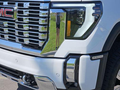 2025 GMC Sierra 2500 Denali