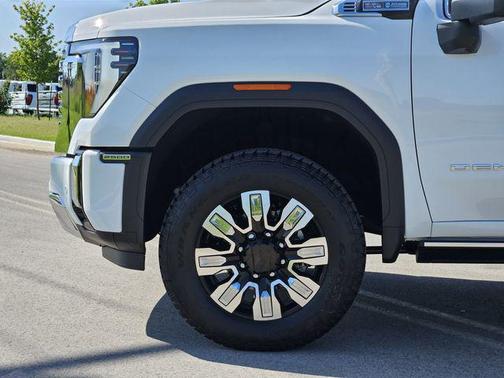2025 GMC Sierra 2500 Denali