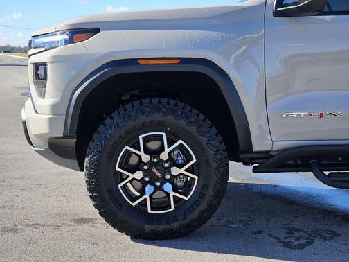 2026 GMC Canyon AT4X