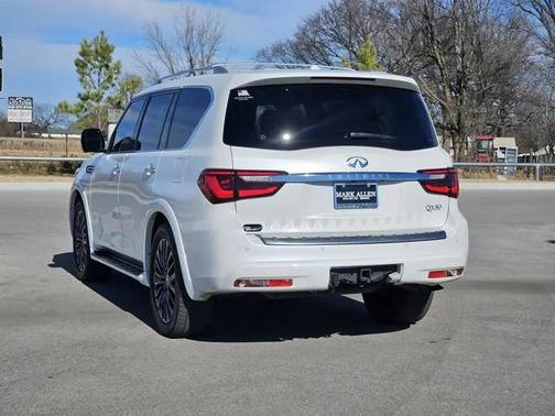 2022 INFINITI QX80 SENSORY