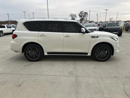 2022 INFINITI QX80 SENSORY