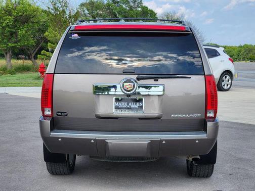 2014 Cadillac Escalade Luxury