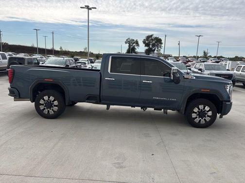 2025 GMC Sierra 3500 Denali