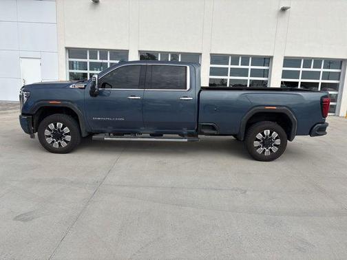 2025 GMC Sierra 3500 Denali