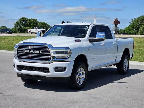 Bright White Clearcoat 2024 RAM 2500 Laramie Crew Cab 4x4 6'4' Box