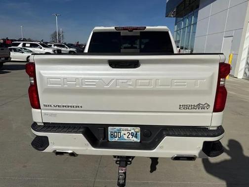 2022 Chevrolet Silverado 1500 High Country