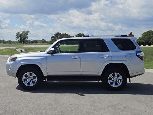 2024 Toyota 4Runner SR5 Premium