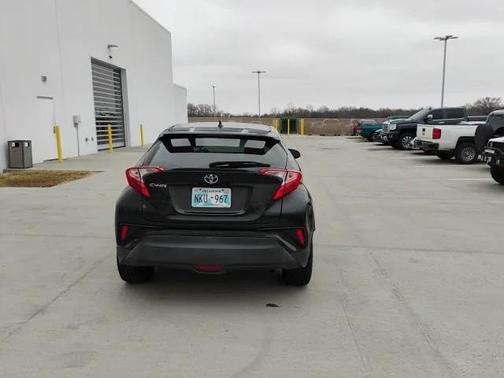 2018 Toyota C-HR XLE Premium