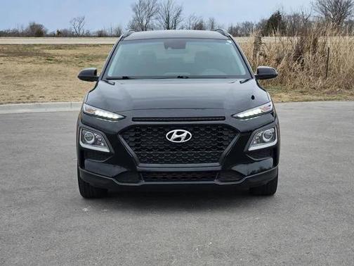 2021 Hyundai KONA SEL