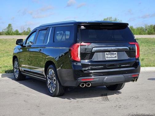 2023 GMC Yukon XL Denali Ultimate