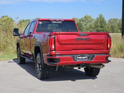 2021 GMC Sierra 2500 AT4