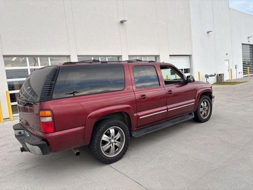 2003 Chevrolet Suburban 1500 LT