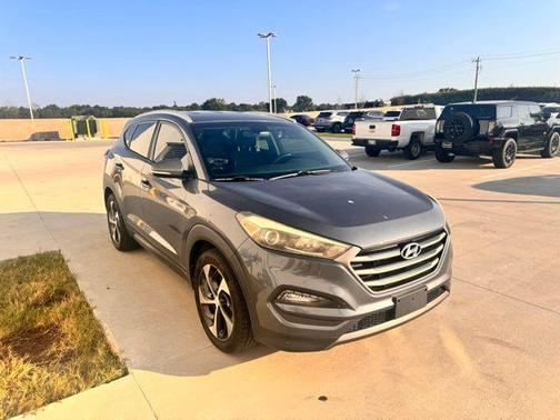 2016 Hyundai TUCSON Sport