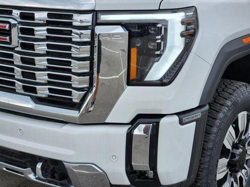 2025 GMC Sierra 2500 Denali