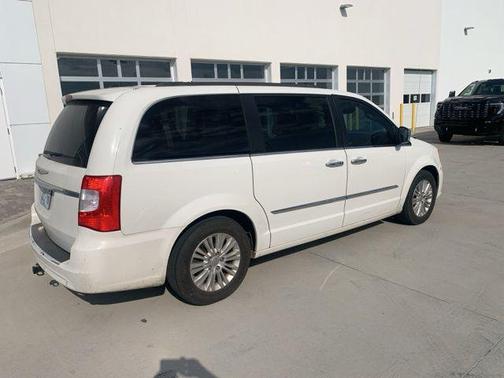 2012 Chrysler Town & Country Touring-L