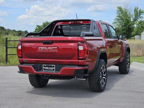 2025 GMC Canyon Base