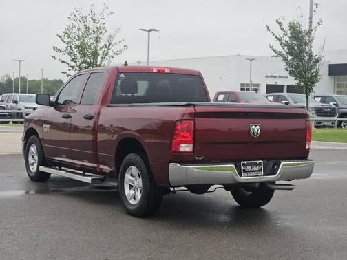 Delmonico Red Pearlcoat 2021 RAM 1500 Tradesman