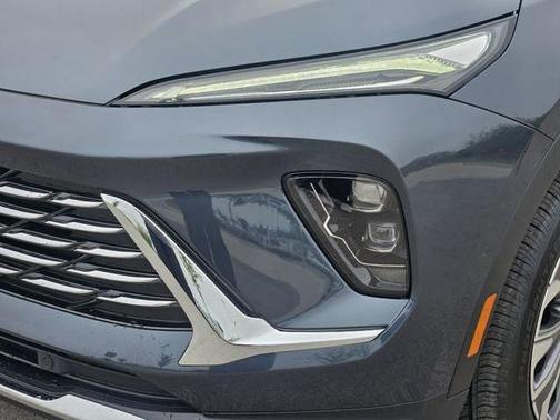 Quartz Blue Metallic 2026 Buick Envision Preferred AWD