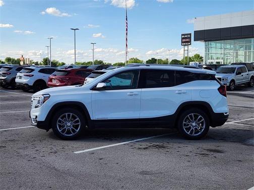 2023 GMC Terrain SLT