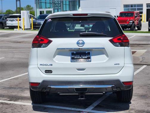 2018 Nissan Rogue S