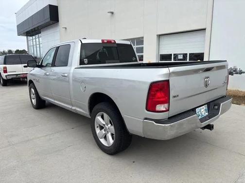 2016 RAM 1500 SLT