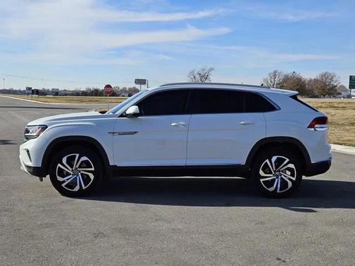 2022 Volkswagen Atlas Cross Sport 2.0T SEL