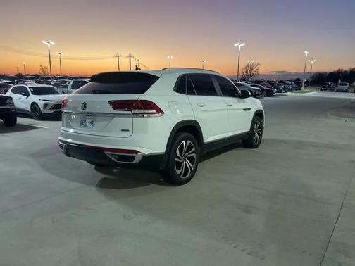 2022 Volkswagen Atlas Cross Sport 2.0T SEL