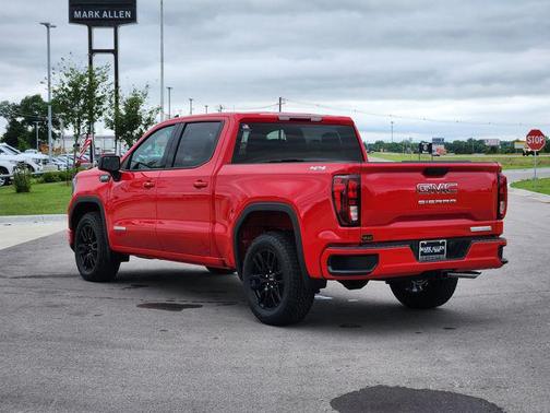 2025 GMC Sierra 1500 Elevation