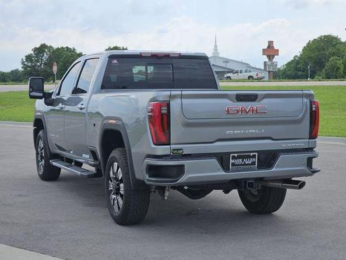 2025 GMC Sierra 2500 Denali