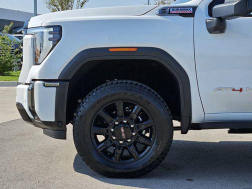 2025 GMC Sierra 2500 AT4