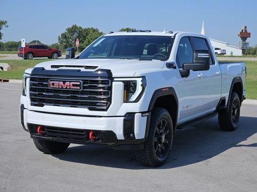 2025 GMC Sierra 2500 AT4