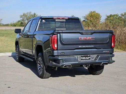 2022 GMC Sierra 1500 AT4