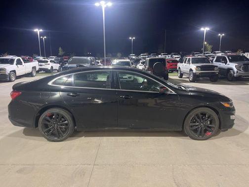 2021 Chevrolet Malibu FWD LT