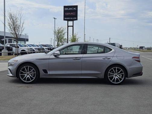 2024 Genesis G70 2.5T RWD