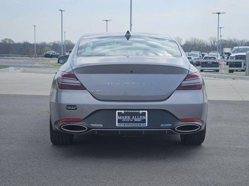 2024 Genesis G70 2.5T RWD