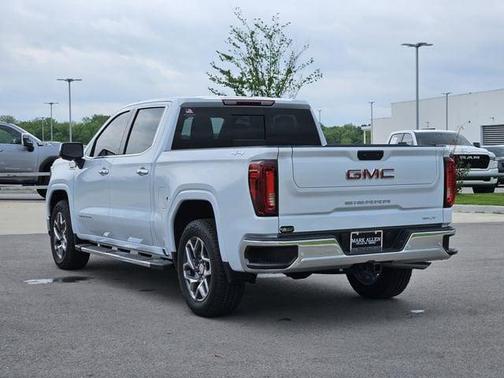 Glacier White Tricoat 2026 GMC Sierra 1500 SLT