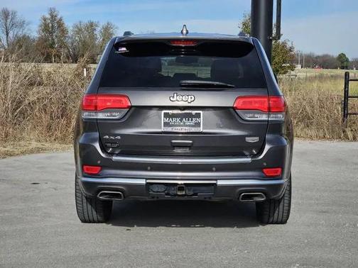 2016 Jeep Grand Cherokee Summit