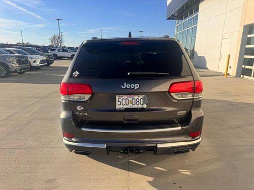 2016 Jeep Grand Cherokee Summit