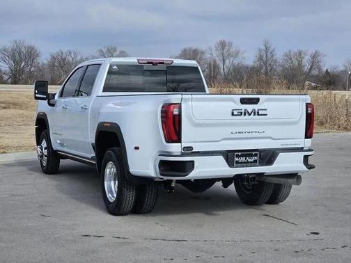 2026 GMC Sierra 3500 Denali