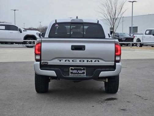 2022 Toyota Tacoma SR