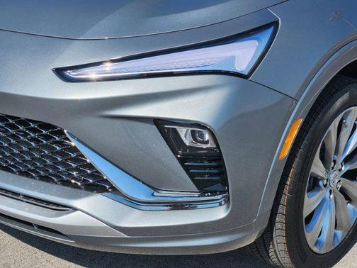 Moonstone Gray Metallic 2026 Buick Envista Avenir FWD