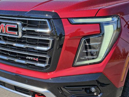 2026 GMC Yukon 4WD AT4