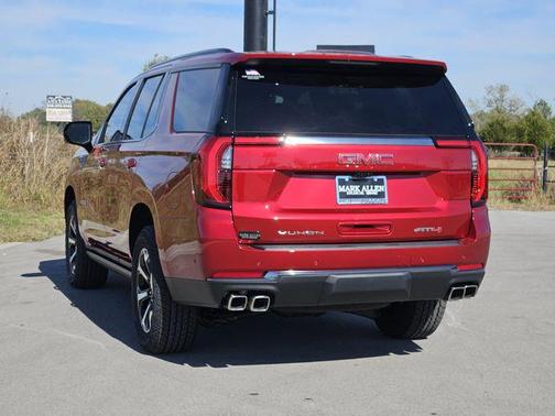 2026 GMC Yukon 4WD AT4