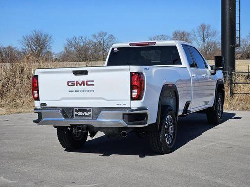 2026 GMC Sierra 3500 SLE