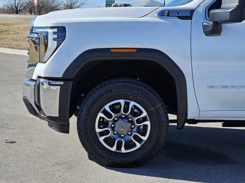 2026 GMC Sierra 3500 SLE