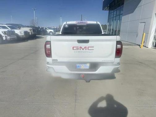 2025 GMC Canyon Denali