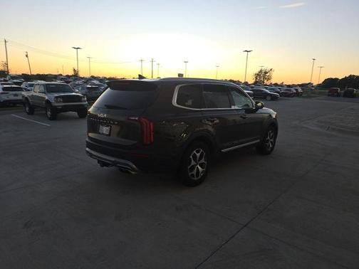 2022 Kia Telluride EX