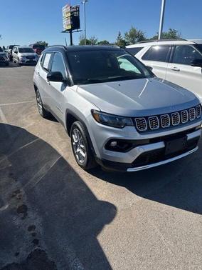 Silver Zynith Metallic Clearcoat 2025 Jeep Compass Limited