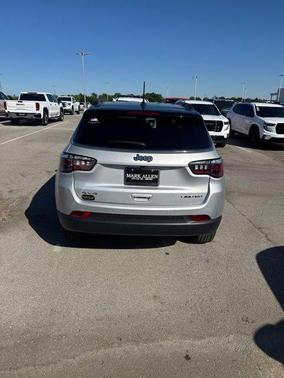 Silver Zynith Metallic Clearcoat 2025 Jeep Compass Limited