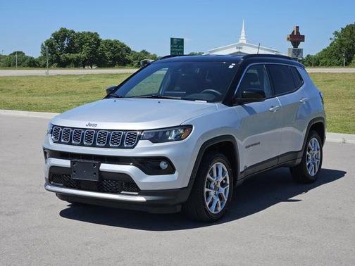 Silver Zynith Metallic Clearcoat 2025 Jeep Compass Limited
